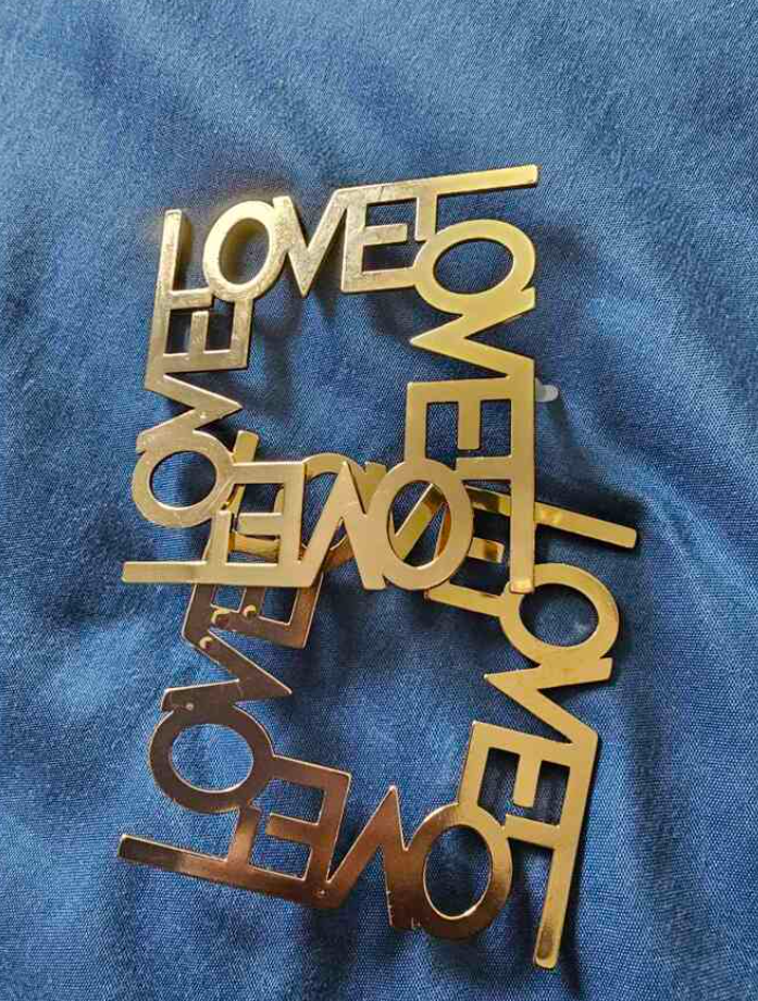 Women’s Oversized Exaggerated Letter Stud Earrings