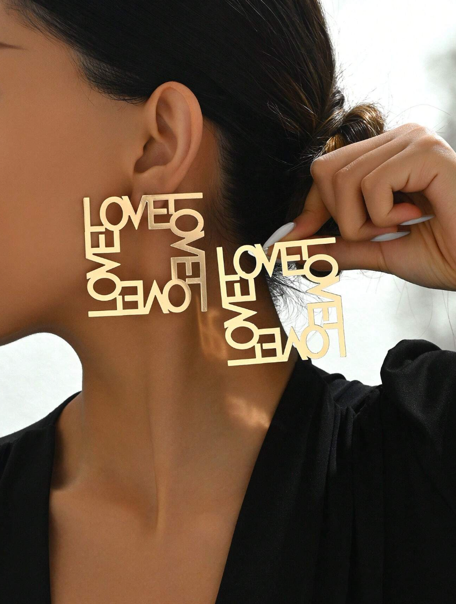 Women’s Oversized Exaggerated Letter Stud Earrings