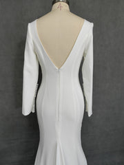 Elegant Mermaid Style Wedding Dress with Vintage Buttoned Sleeves 2-16
